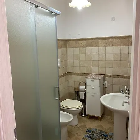 Central Apartments Del Golfo Appartamento